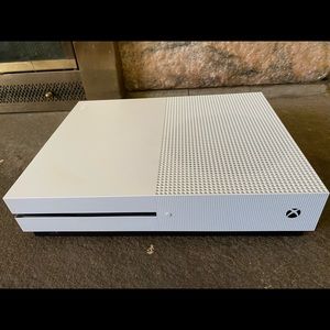 USED Xbox One S 1TB Console (No controller)